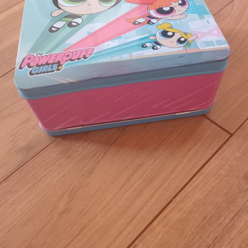 Powerpuff Girls 2016 Metal Lunchbox - Picture 2 of 6